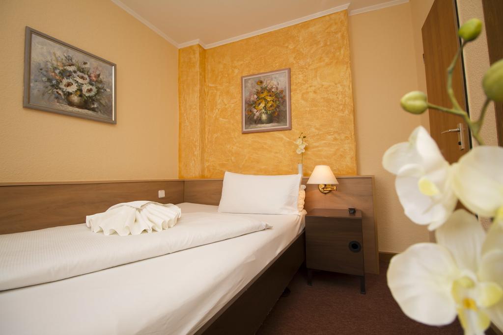 Hotel Spreewitz Am Kurfuerstendamm Берлин Экстерьер фото